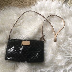 Kate spade purse crossbody patent leather